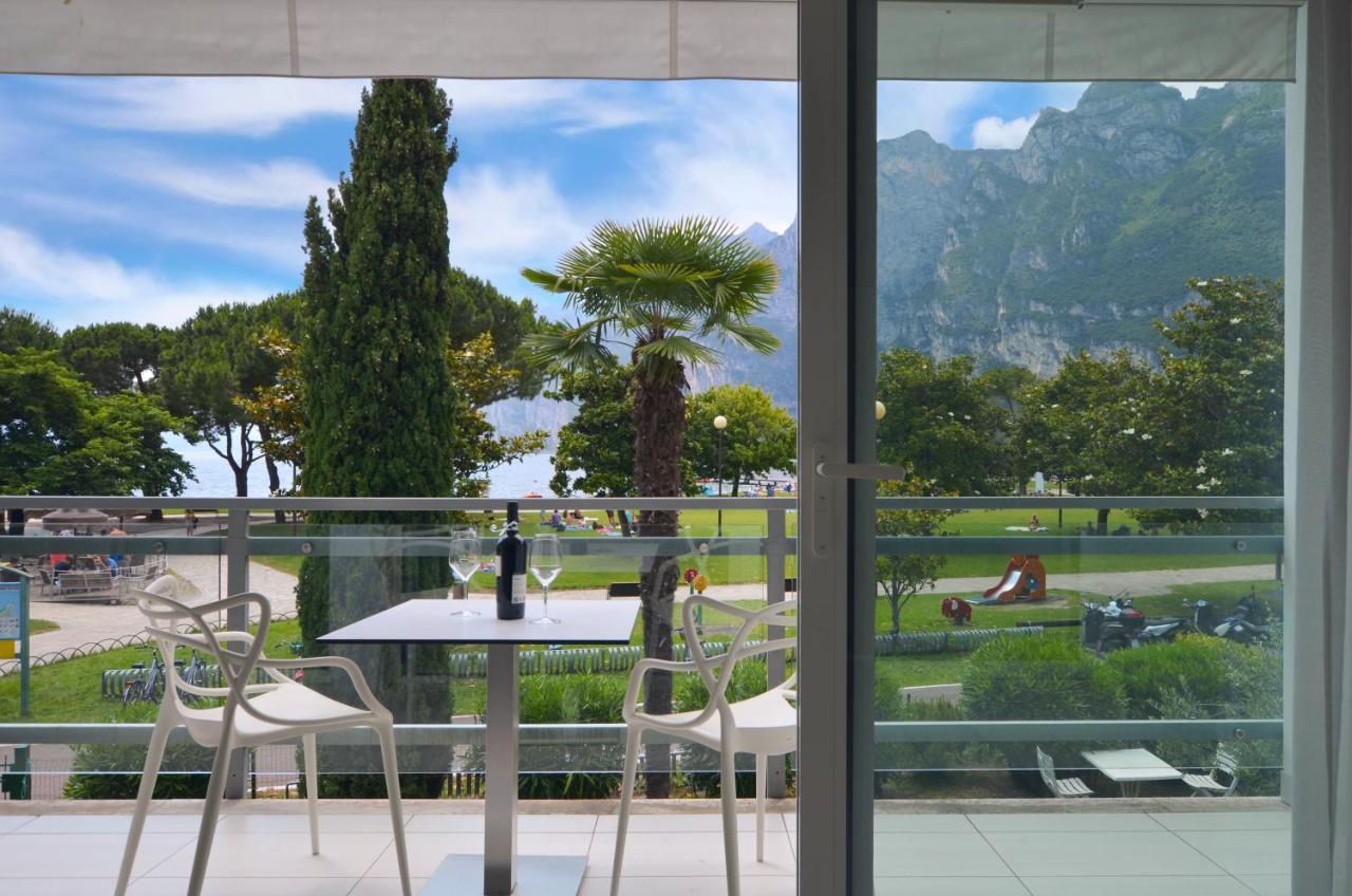 Club Nautico - Phoenix Studio Lake View Riva del Garda Exterior foto