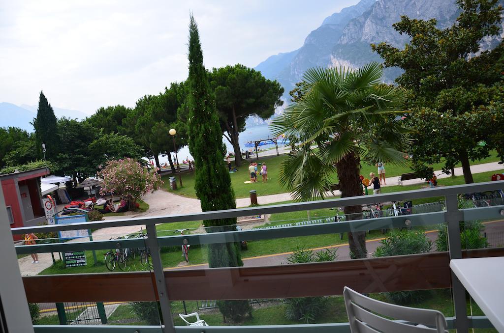 Club Nautico - Phoenix Studio Lake View Riva del Garda Quarto foto