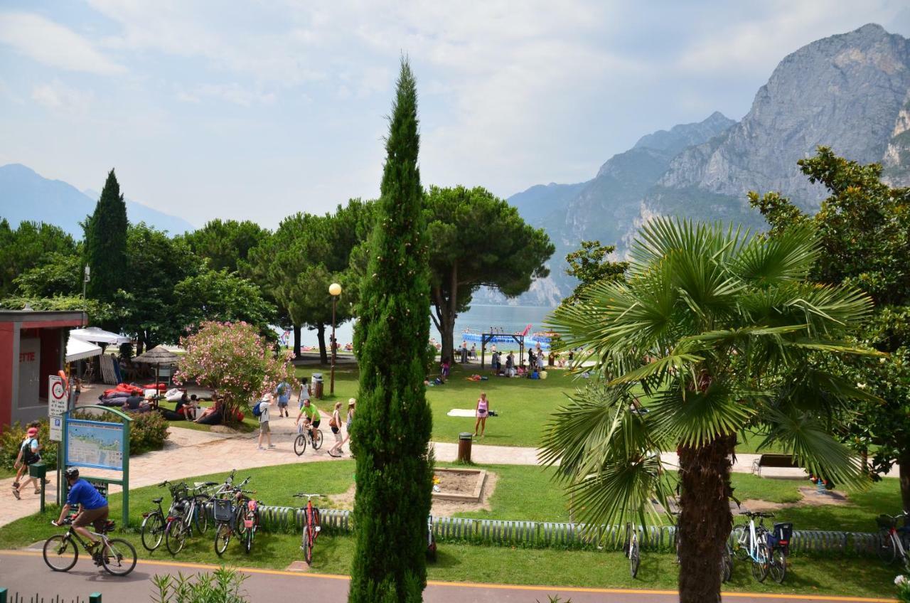 Club Nautico - Phoenix Studio Lake View Riva del Garda Exterior foto